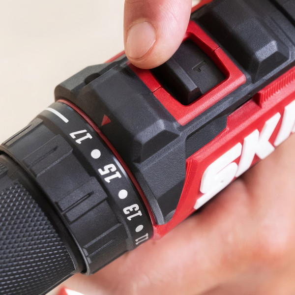 Аккумуляторная дрель-шуруповерт Skil DL6293 / DL6293SE00