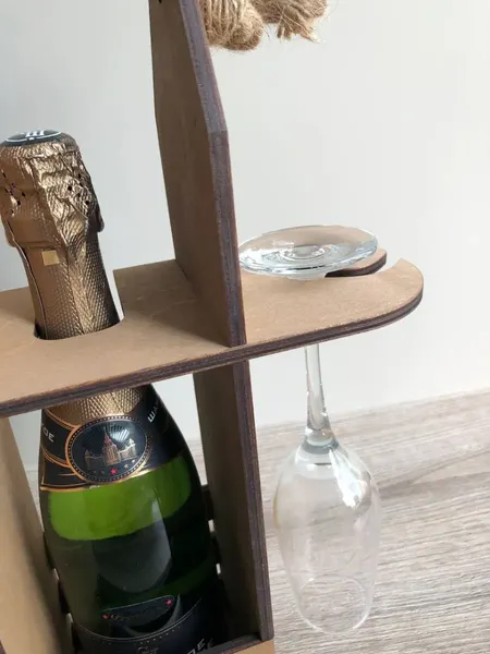 Емкость для хранения ОМурМебель для бутылки с бокалами