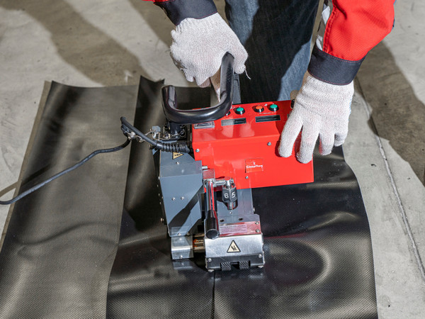 Сварочный аппарат СВАРПОМ Горячего клина СП31 / 3.31000