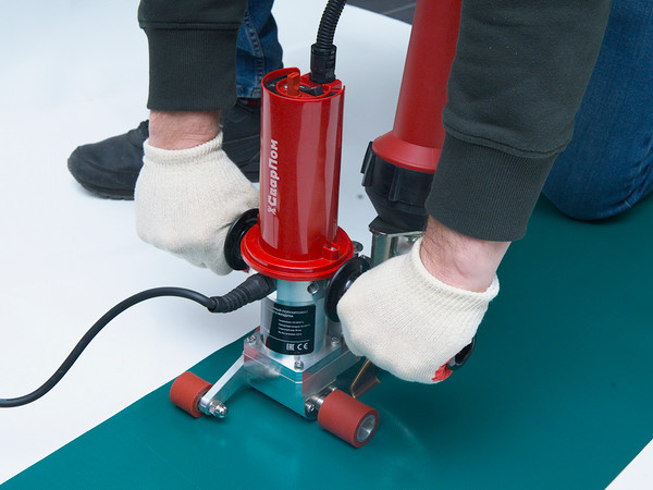 Полуавтомат сварочный СВАРПОМ Горячего воздуха СП43 / 3.43100