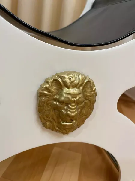 Подставка для сумки ОМурМебель Лакшери №10 белые ноги медуза