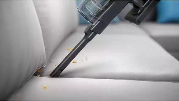 Вертикальный пылесос Philips XC3033/01