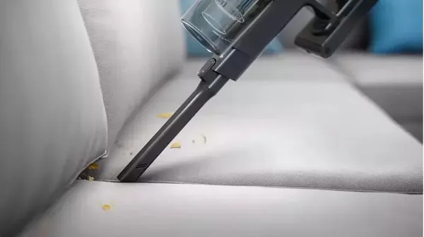 Вертикальный пылесос Philips XC3033/01