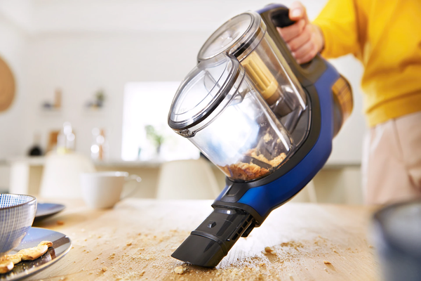 Вертикальный пылесос Philips XC8045/01