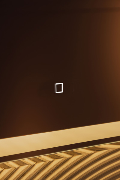 Зеркало Silver Mirrors Livia-Lite 60x80 / LED-00002684