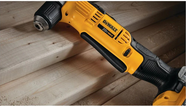 Профессиональная дрель-шуруповерт DeWalt DCD740B