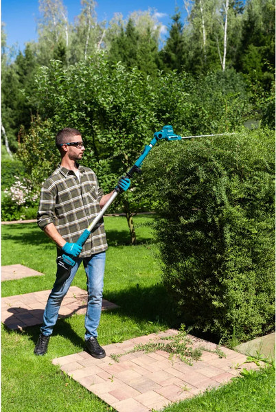 Высоторез аккумуляторный Makita DUN461WSF