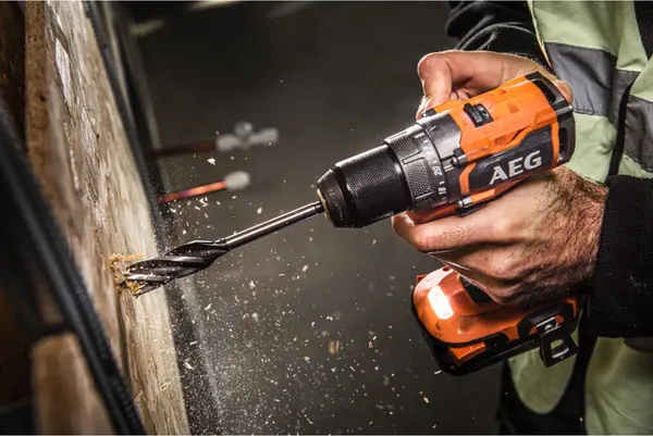 Профессиональная дрель-шуруповерт AEG Powertools 4935480056
