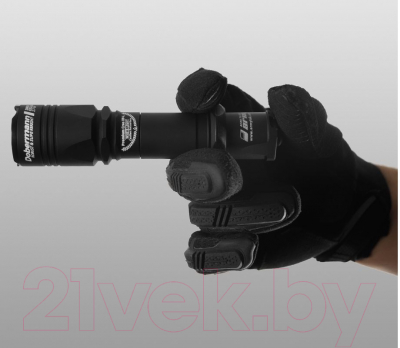 Фонарь Armytek Dobermann XP-L HI / F02003BW