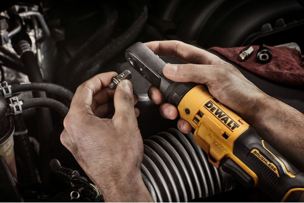 Профессиональный гайковерт DeWalt DCF500N