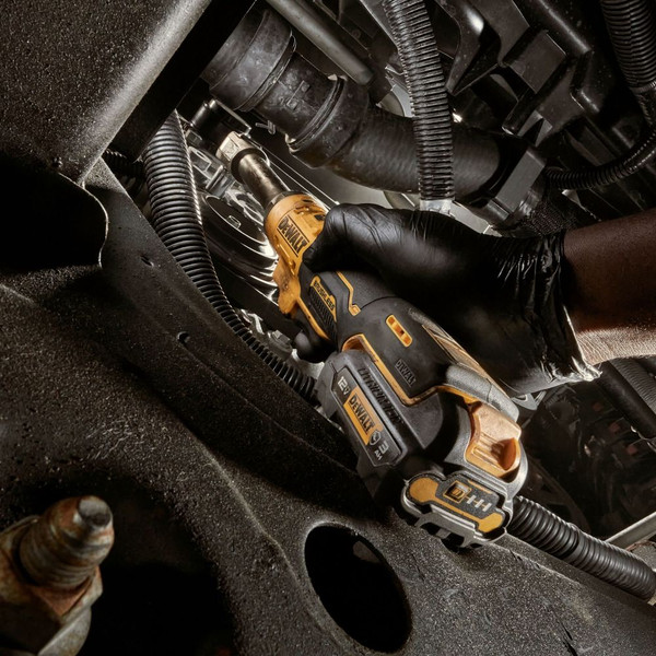 Профессиональный гайковерт DeWalt DCF503EN