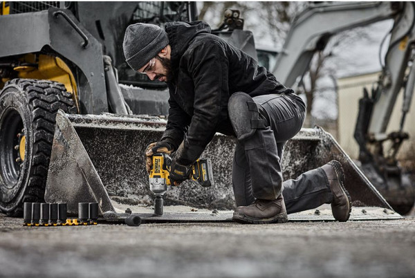 Профессиональный гайковерт DeWalt DCF964N