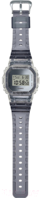 Часы наручные мужские Casio DW-5600SK-1ER