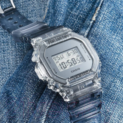 Часы наручные мужские Casio DW-5600SK-1ER