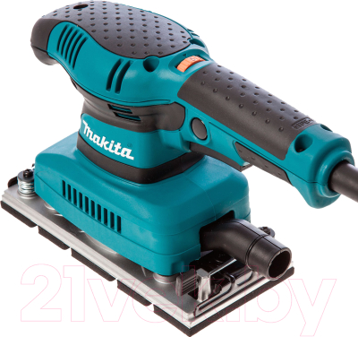 Профессиональная виброшлифмашина Makita BO3711