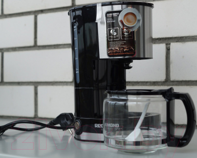 Капельная кофеварка Redmond RCM-M1507