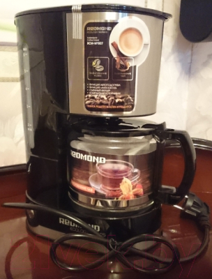 Капельная кофеварка Redmond RCM-M1507