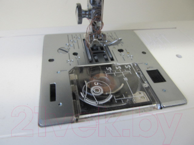 Швейная машина Janome Sewist 525S