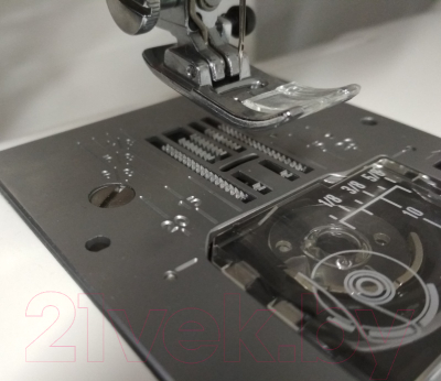 Швейная машина Janome 90E