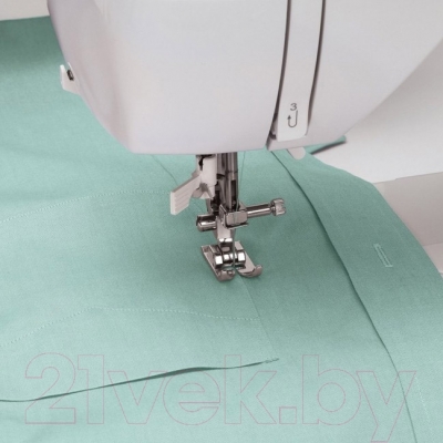 Швейная машина Singer Starlet 6660