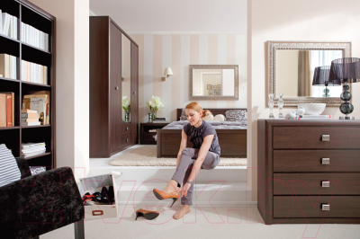 Вешалка для одежды Black Red White Коен WIE/70