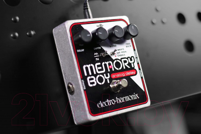 Педаль электрогитарная Electro-Harmonix Memory Boy