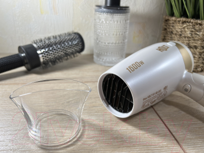 Компактный фен Holt HT-HD-003