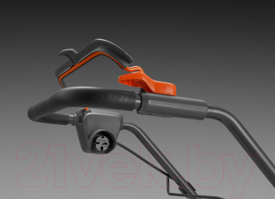 Газонокосилка электрическая Husqvarna LC 141C