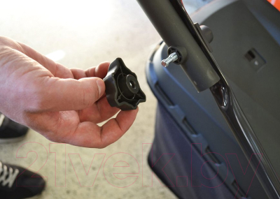 Газонокосилка электрическая Husqvarna LC 141C