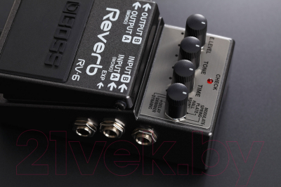 Педаль электрогитарная Boss RV-6