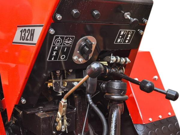 Минитрактор МТЗ Погрузчик Беларус-132Н