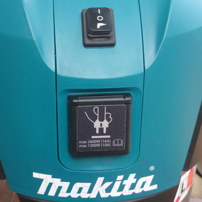 Профессиональный пылесос Makita VC3011L