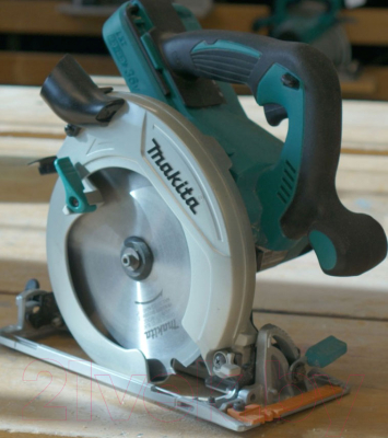 Профессиональная дисковая пила Makita DHS710Z