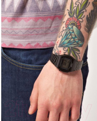 Часы наручные мужские Casio B640WB-1BEF