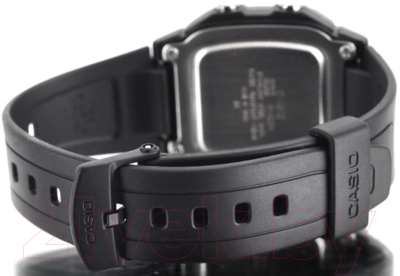 Часы наручные мужские Casio W-800HG-9AVES