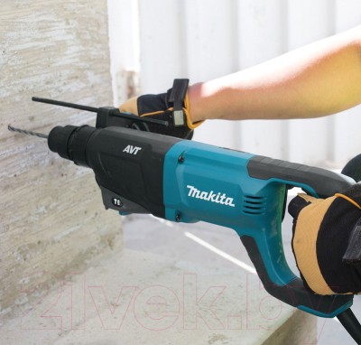 Профессиональный перфоратор Makita HR2641