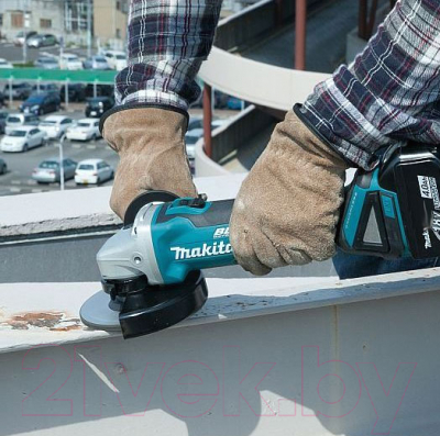 Профессиональная угловая шлифмашина Makita DGA504Z