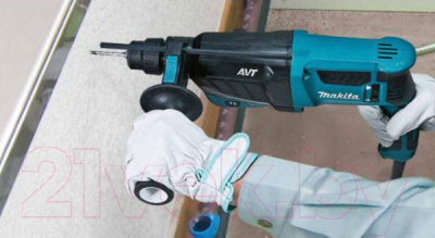 Профессиональный перфоратор Makita HR2631FT