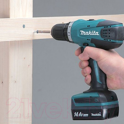Профессиональная дрель-шуруповерт Makita DF347DWE