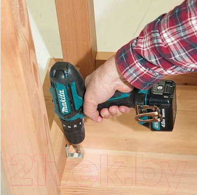 Профессиональная дрель-шуруповерт Makita DF332DZ