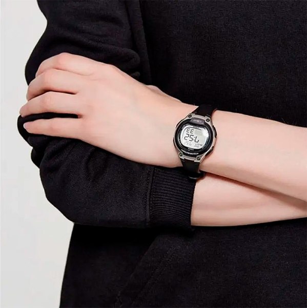 Часы наручные унисекс Casio LW-203-1AVEF