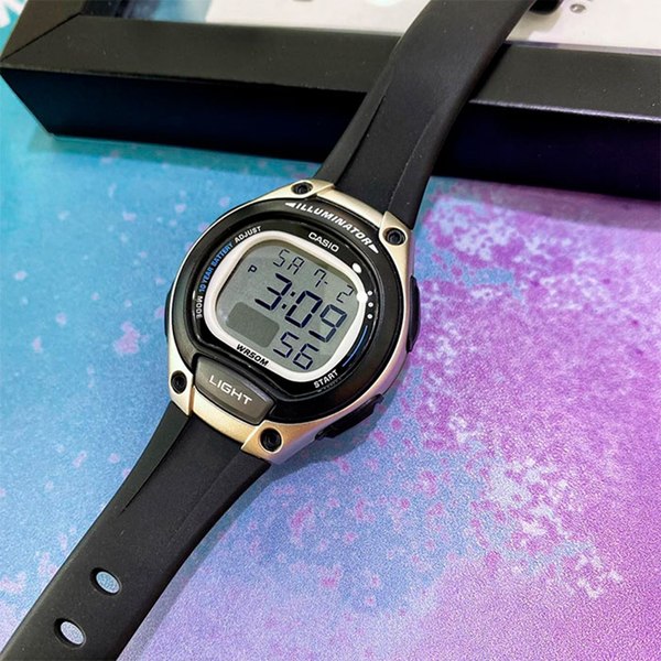 Часы наручные унисекс Casio LW-203-1AVEF