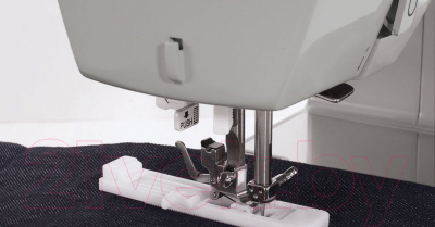 Швейная машина Chayka 740