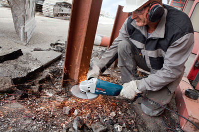 Профессиональная угловая шлифмашина Bosch GWS 24-230 JH Professional