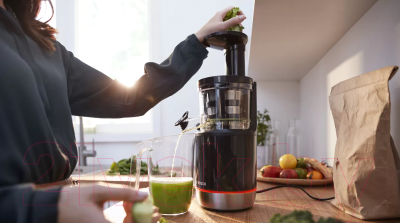 Соковыжималка электрическая Bosch MESM731M