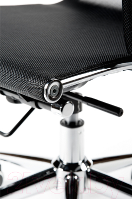 Кресло офисное Norden Helmut Black / H-102-1 (хром/черный)