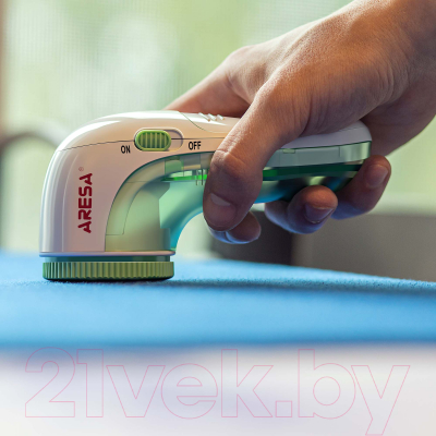 Машинка для удаления катышков Aresa AR-4102