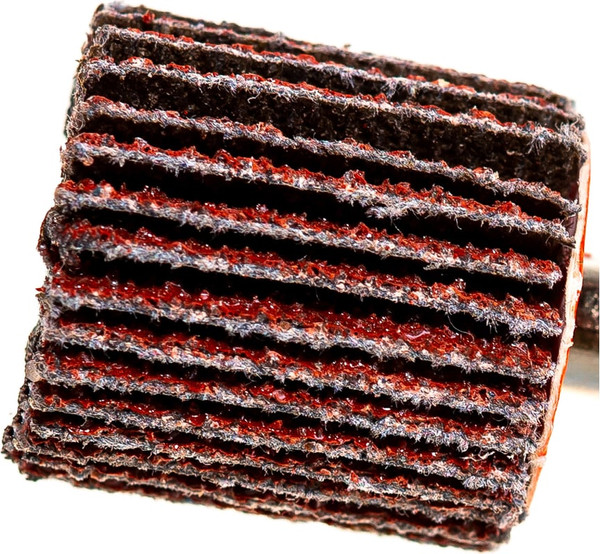 Шлифовальный круг Matrix Лепестковый для дрели 74101