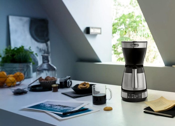 Капельная кофеварка DeLonghi ICM 16731