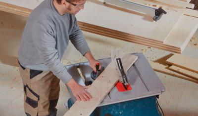 Профессиональная дисковая пила Bosch GTS 635-216